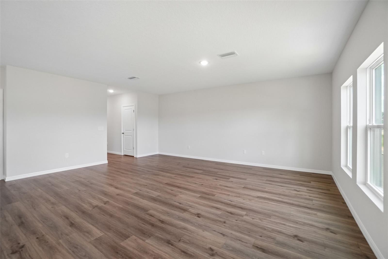 36564 SAGEMOOR DR — photo 3