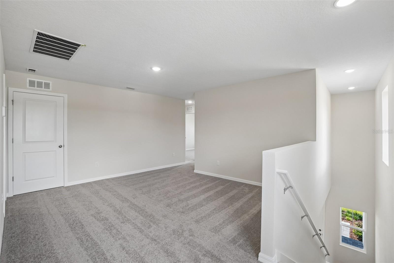36564 SAGEMOOR DR — photo 33