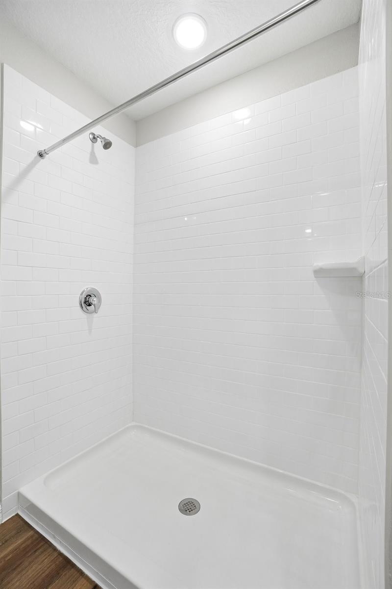 36564 SAGEMOOR DR — photo 24