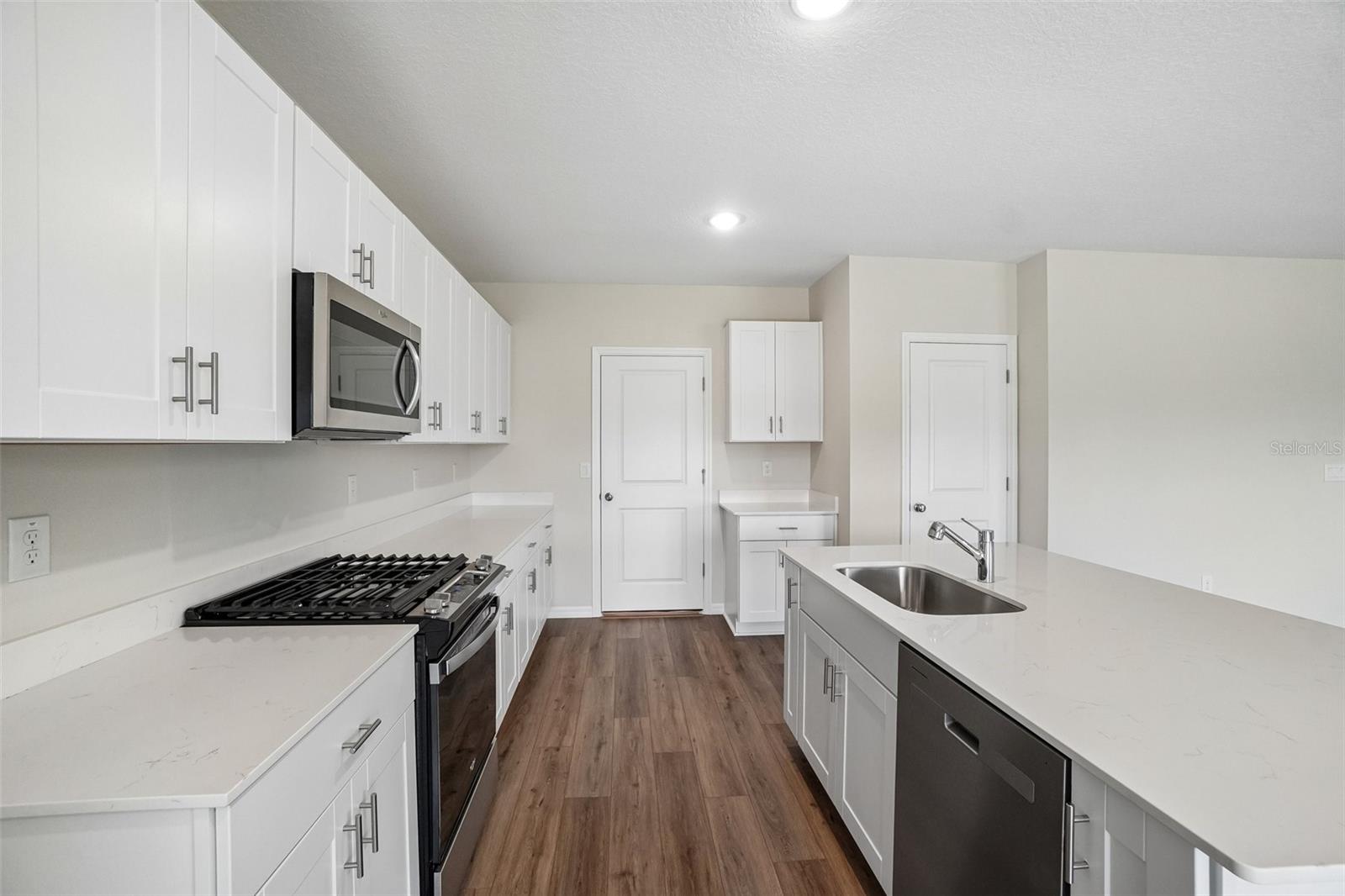 36564 SAGEMOOR DR — photo 13