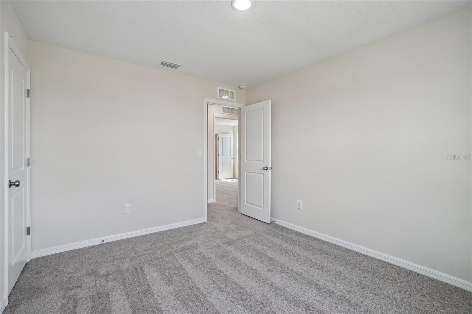 36564 SAGEMOOR DR — photo 27