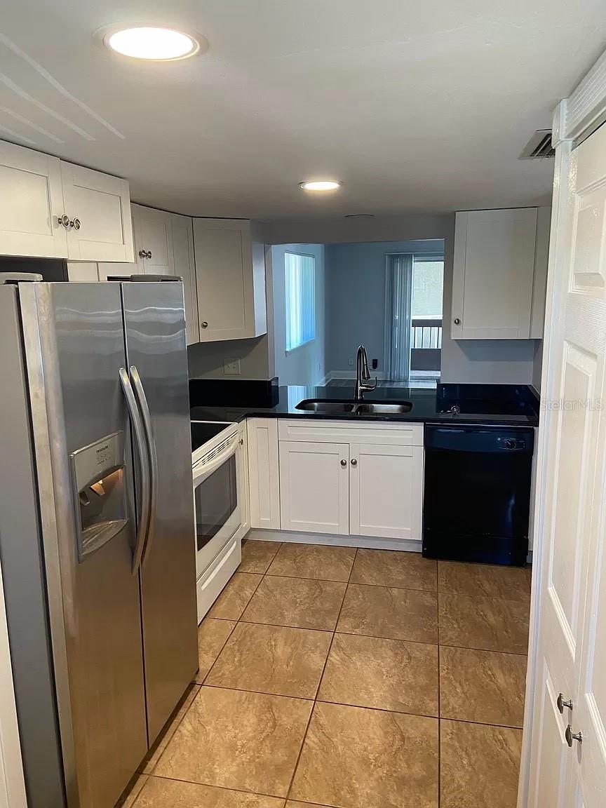 6308 NEWTOWN CIR #8B1 — photo 3