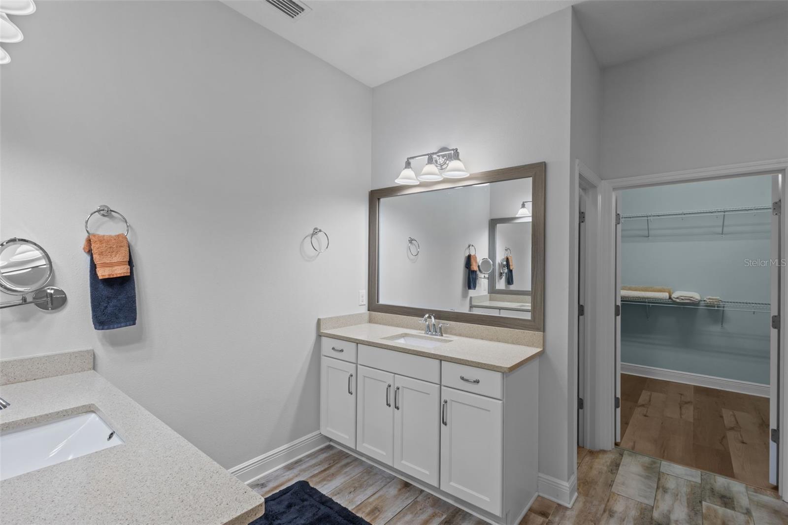 2515 PORTICO ST — photo 14