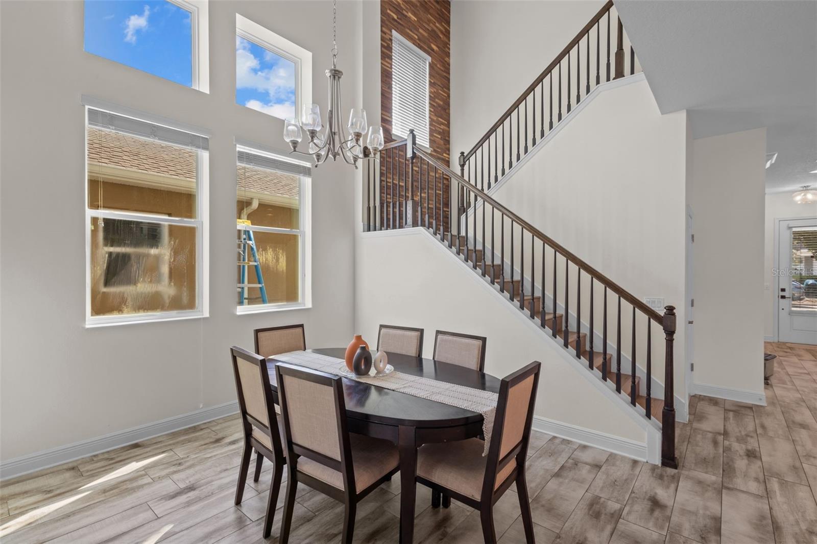2515 PORTICO ST — photo 8