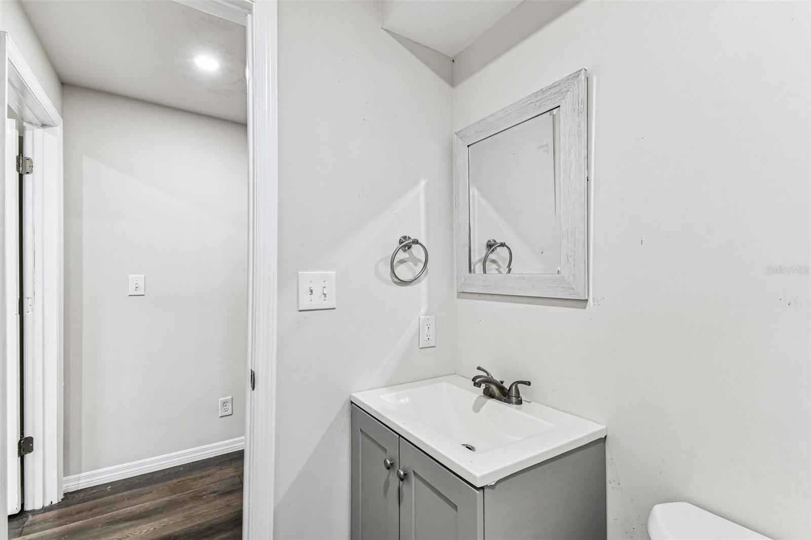 1006 E 26TH AVE #1 — photo 44