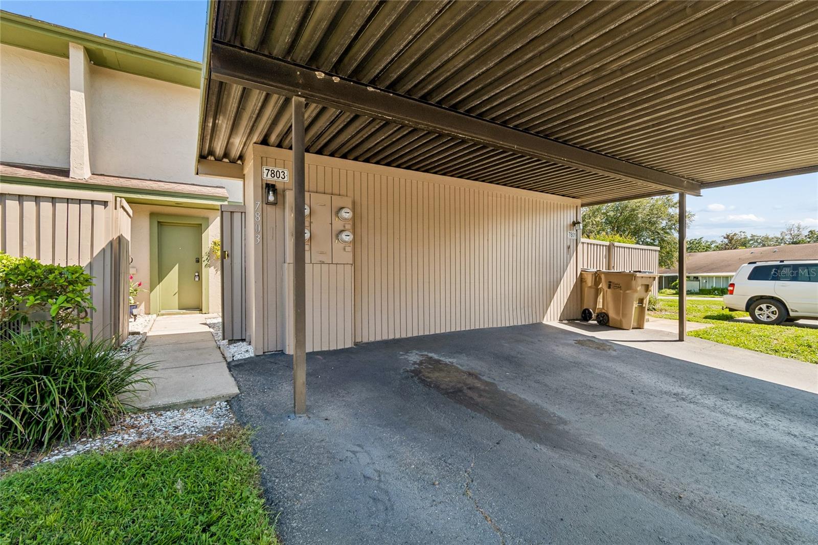 7803 AMBERLEA CT — photo 23