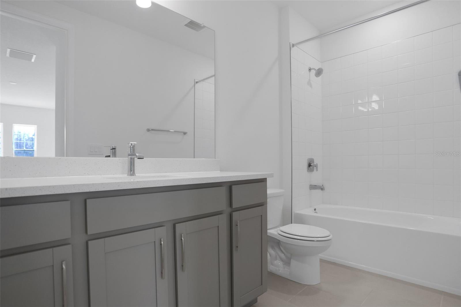 17584 VALLEYWOOD PKWY — photo 37