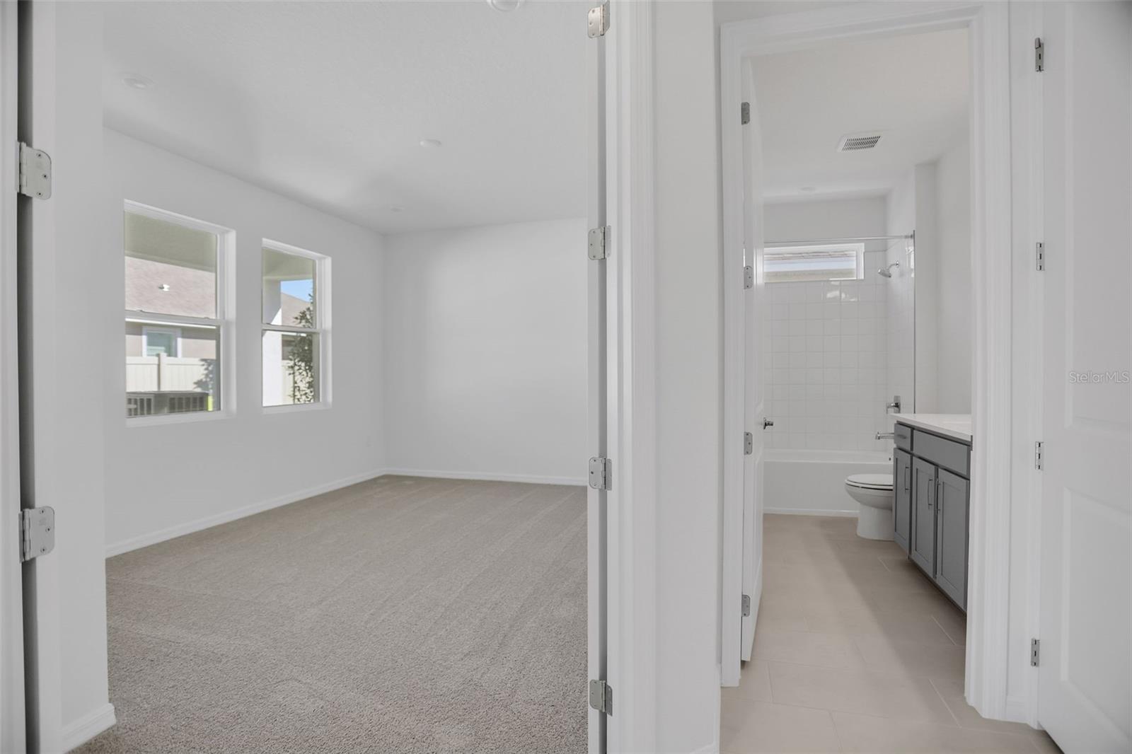 17584 VALLEYWOOD PKWY — photo 17