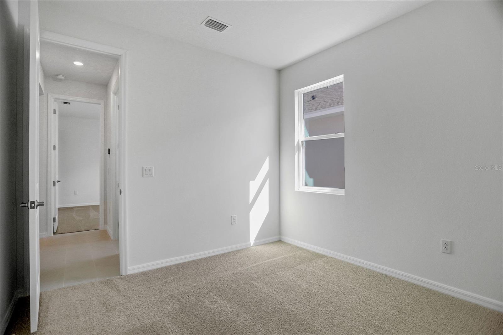 17584 VALLEYWOOD PKWY — photo 32