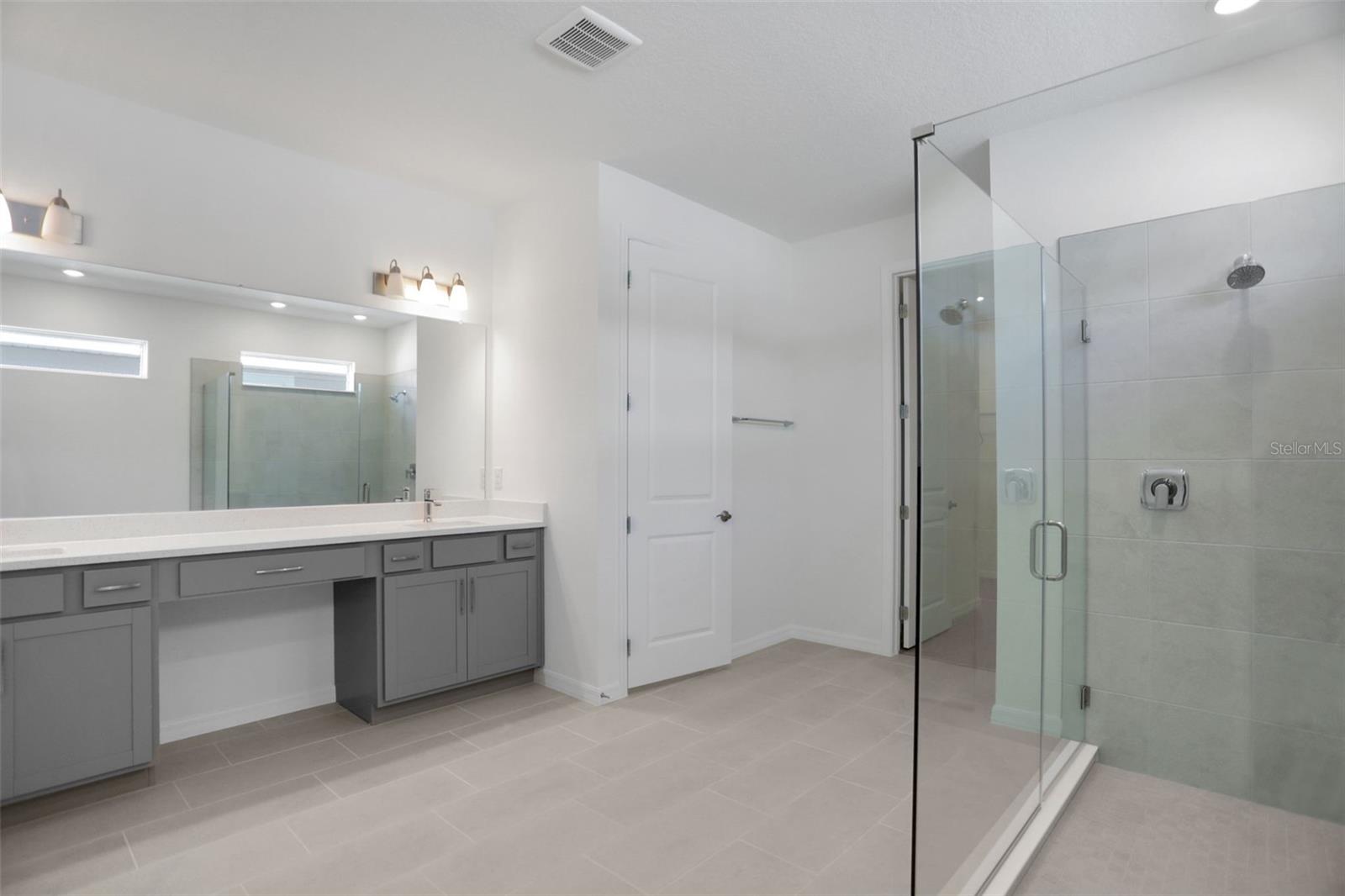 17584 VALLEYWOOD PKWY — photo 23