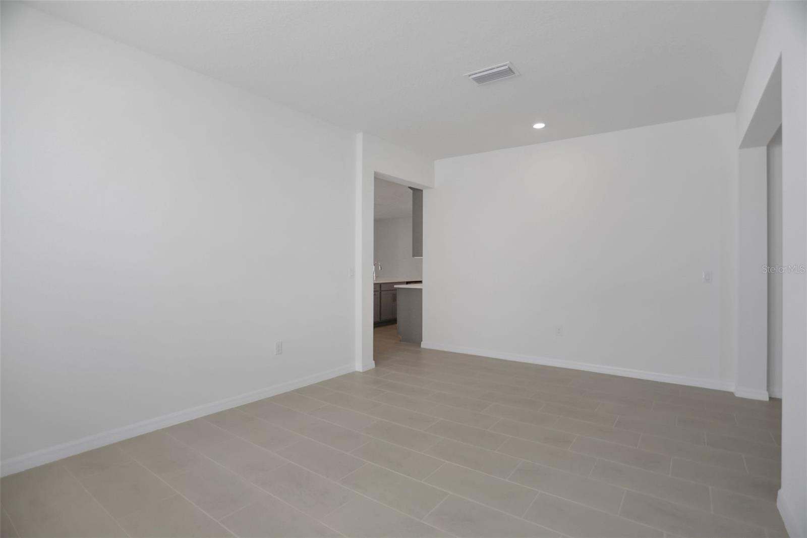 17584 VALLEYWOOD PKWY — photo 6
