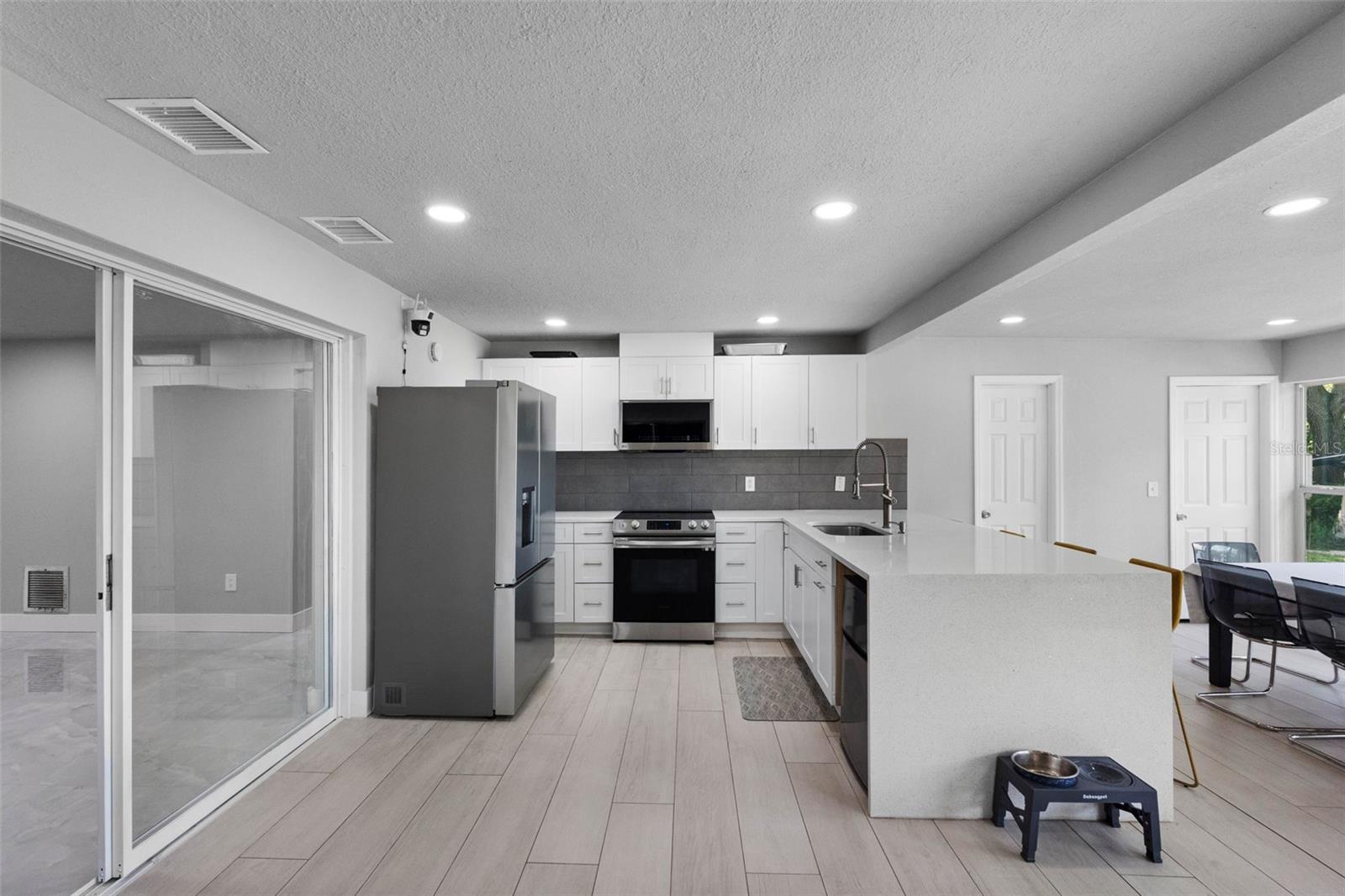 7032 MORNINGSTAR LN — photo 13