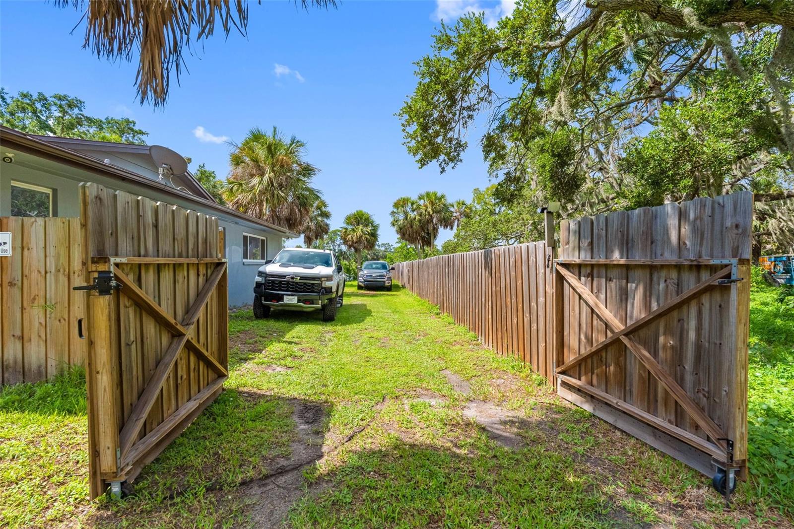 7032 MORNINGSTAR LN — photo 50