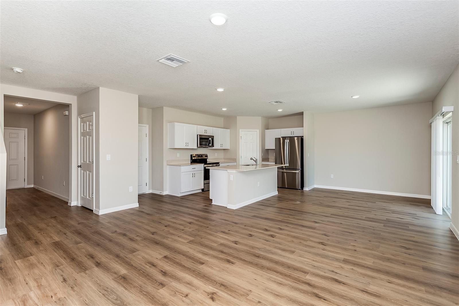 2127 LAWSON WAY — photo 11