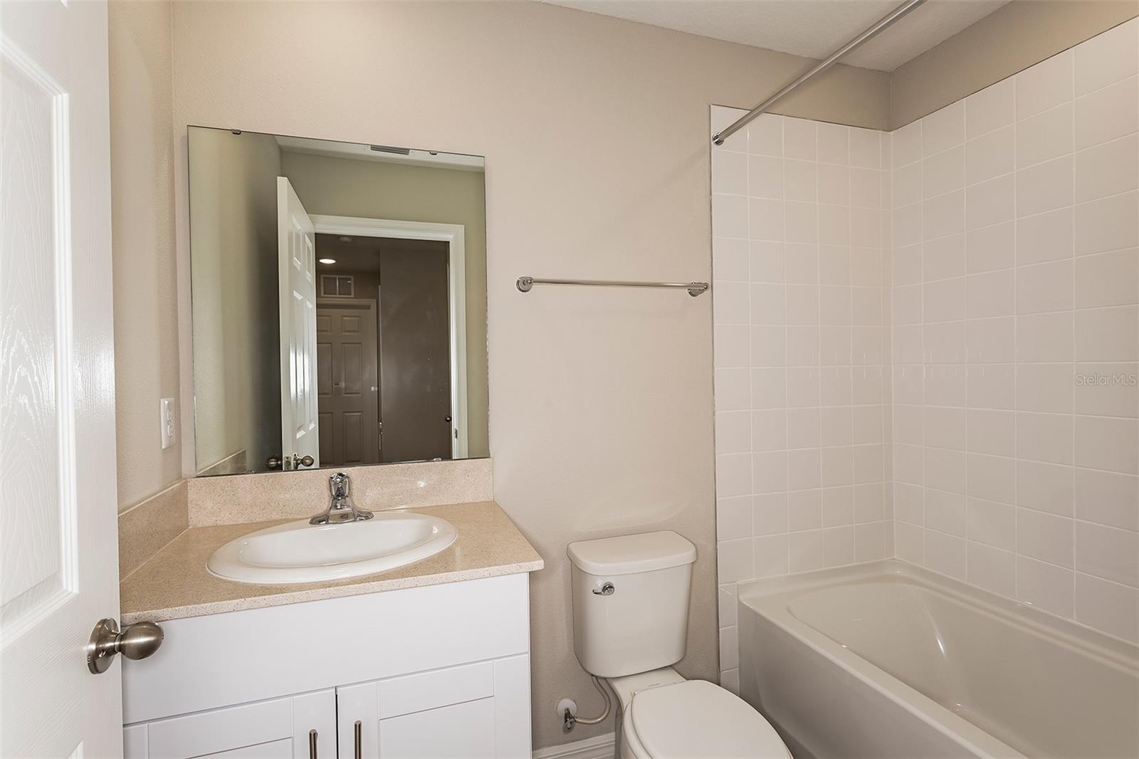 2127 LAWSON WAY — photo 17