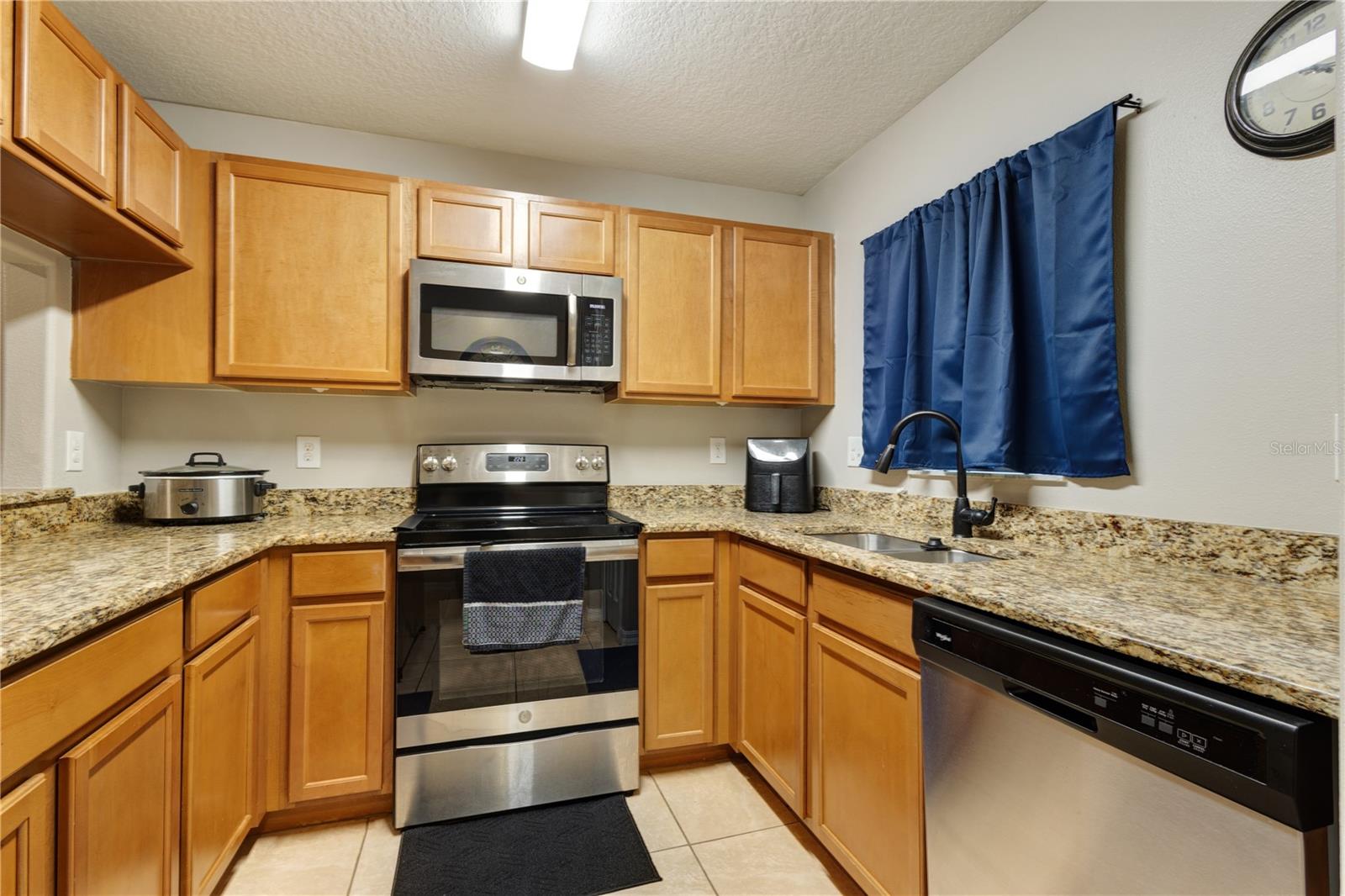 37678 AARALYN RD — photo 10