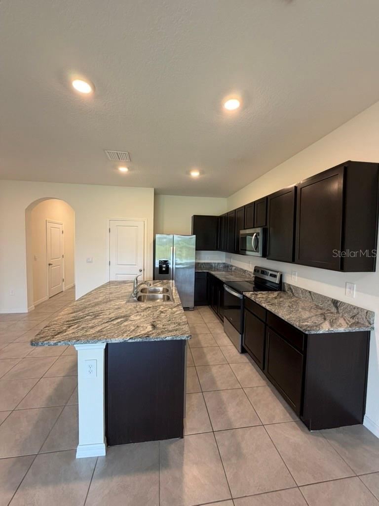 8920 MILESTONE DR — photo 10