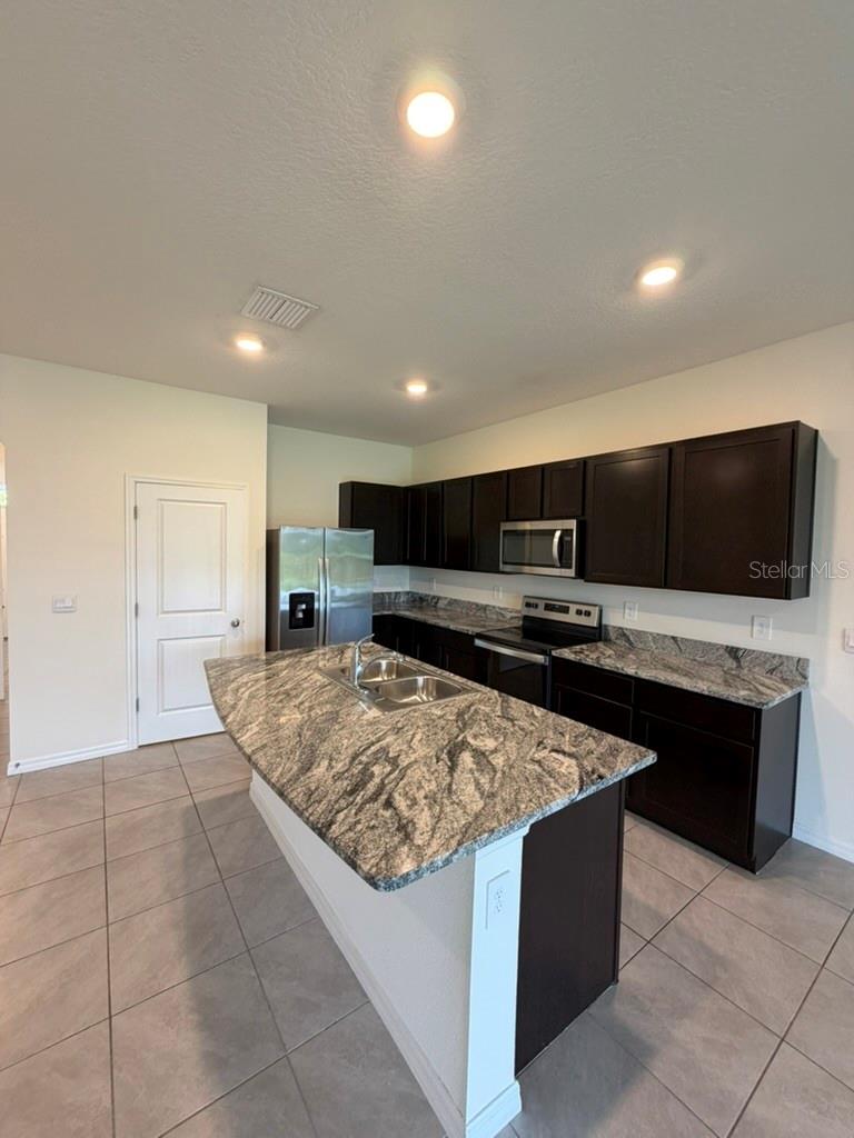 8920 MILESTONE DR — photo 9