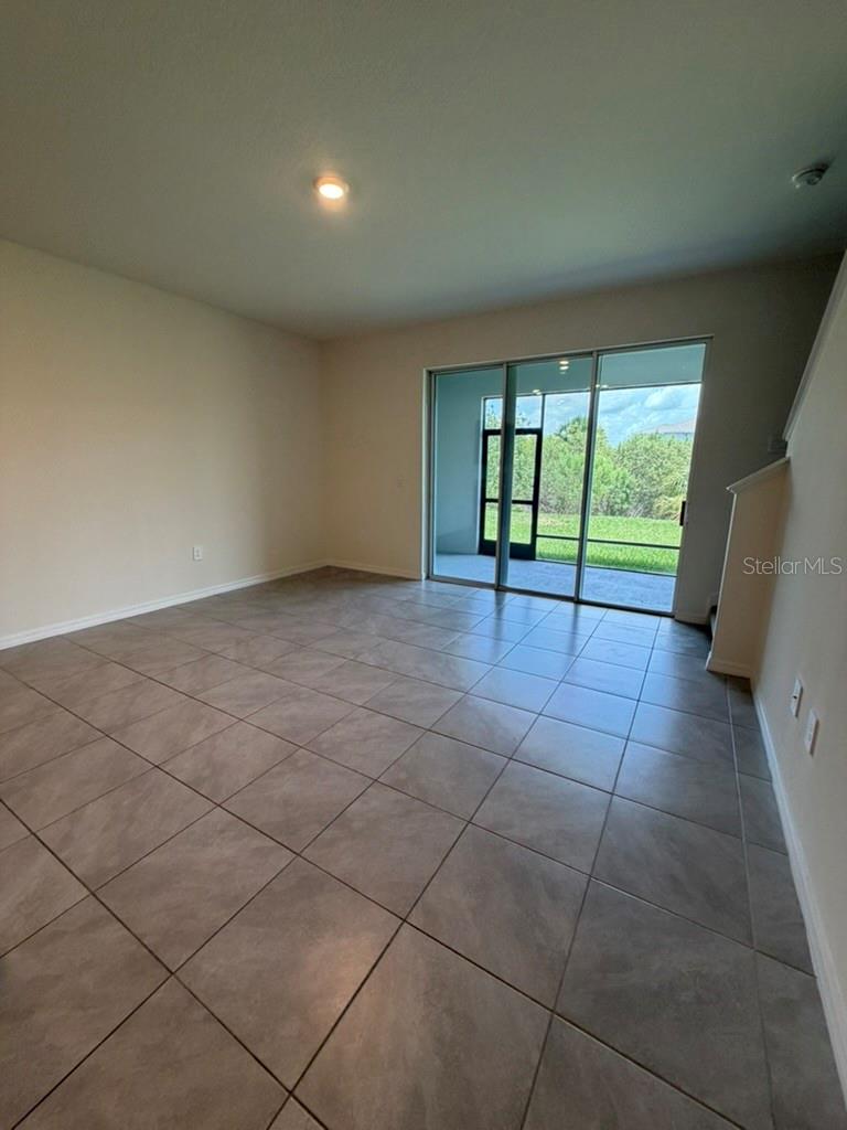 8920 MILESTONE DR — photo 11