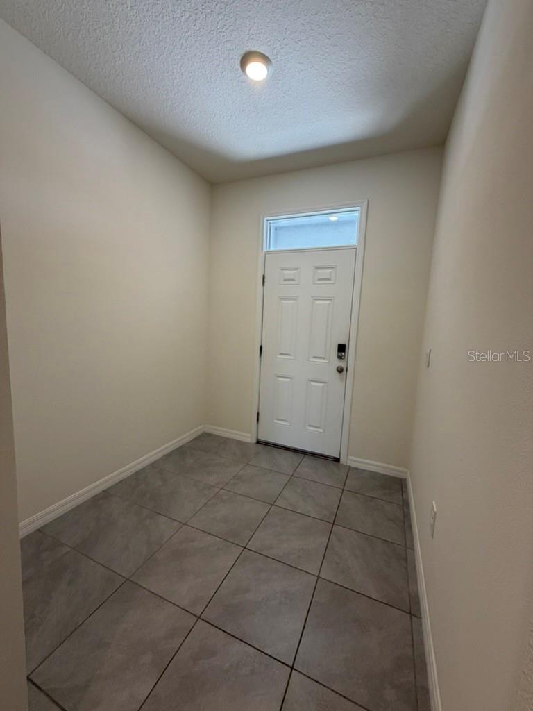 8920 MILESTONE DR — photo 5