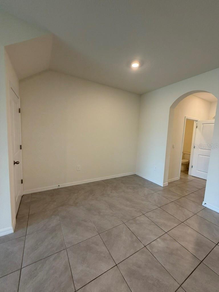 8920 MILESTONE DR — photo 6