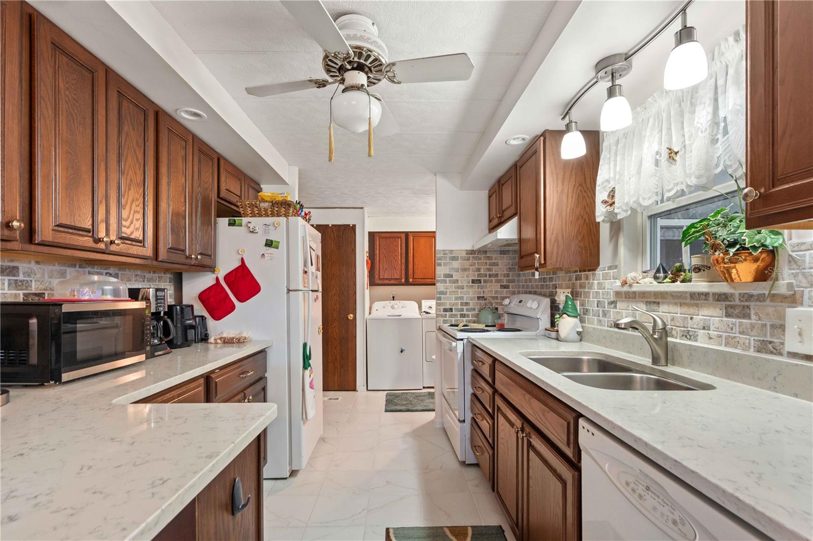5132 BOTANY DR — photo 10