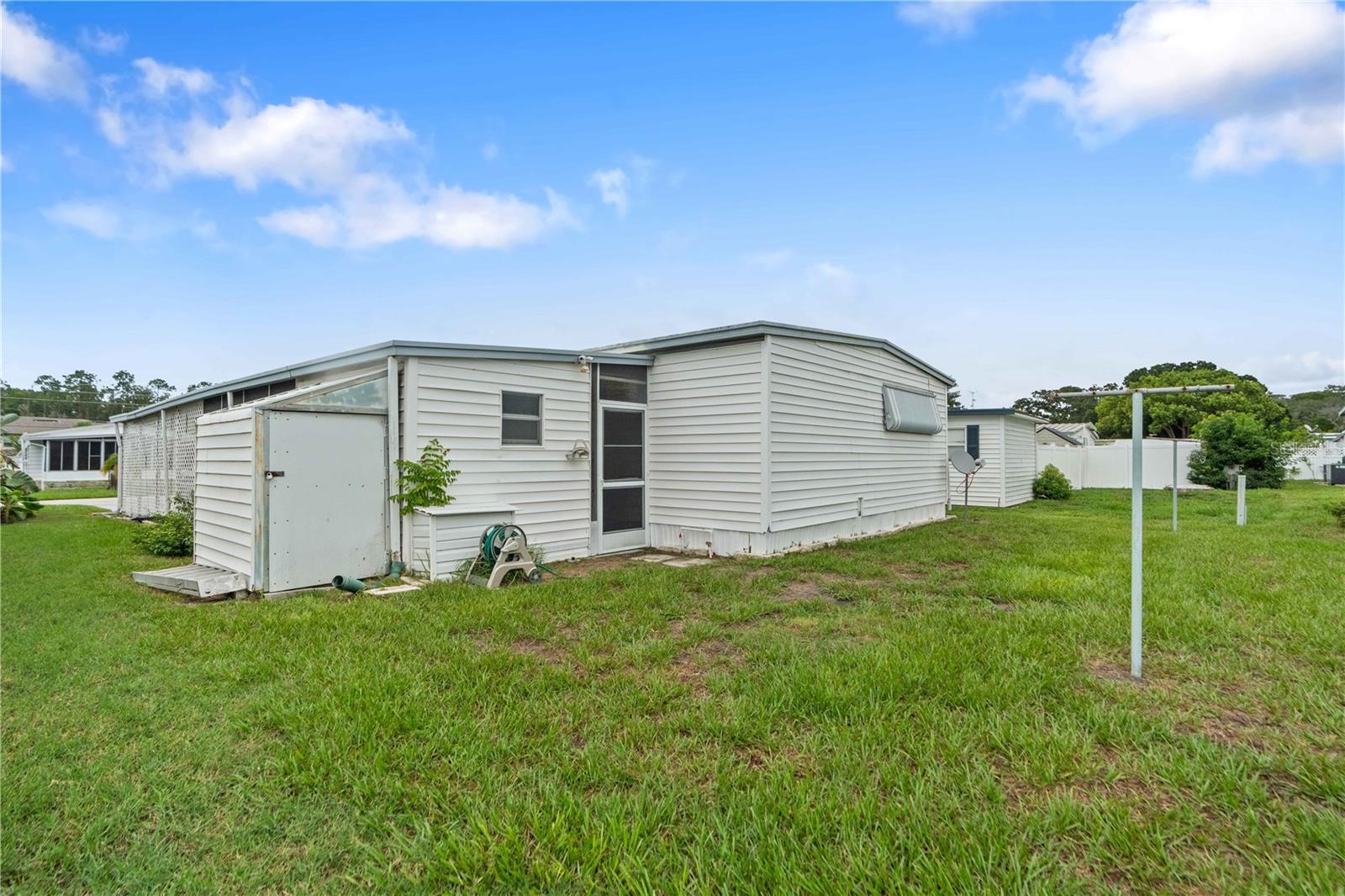 5132 BOTANY DR — photo 24