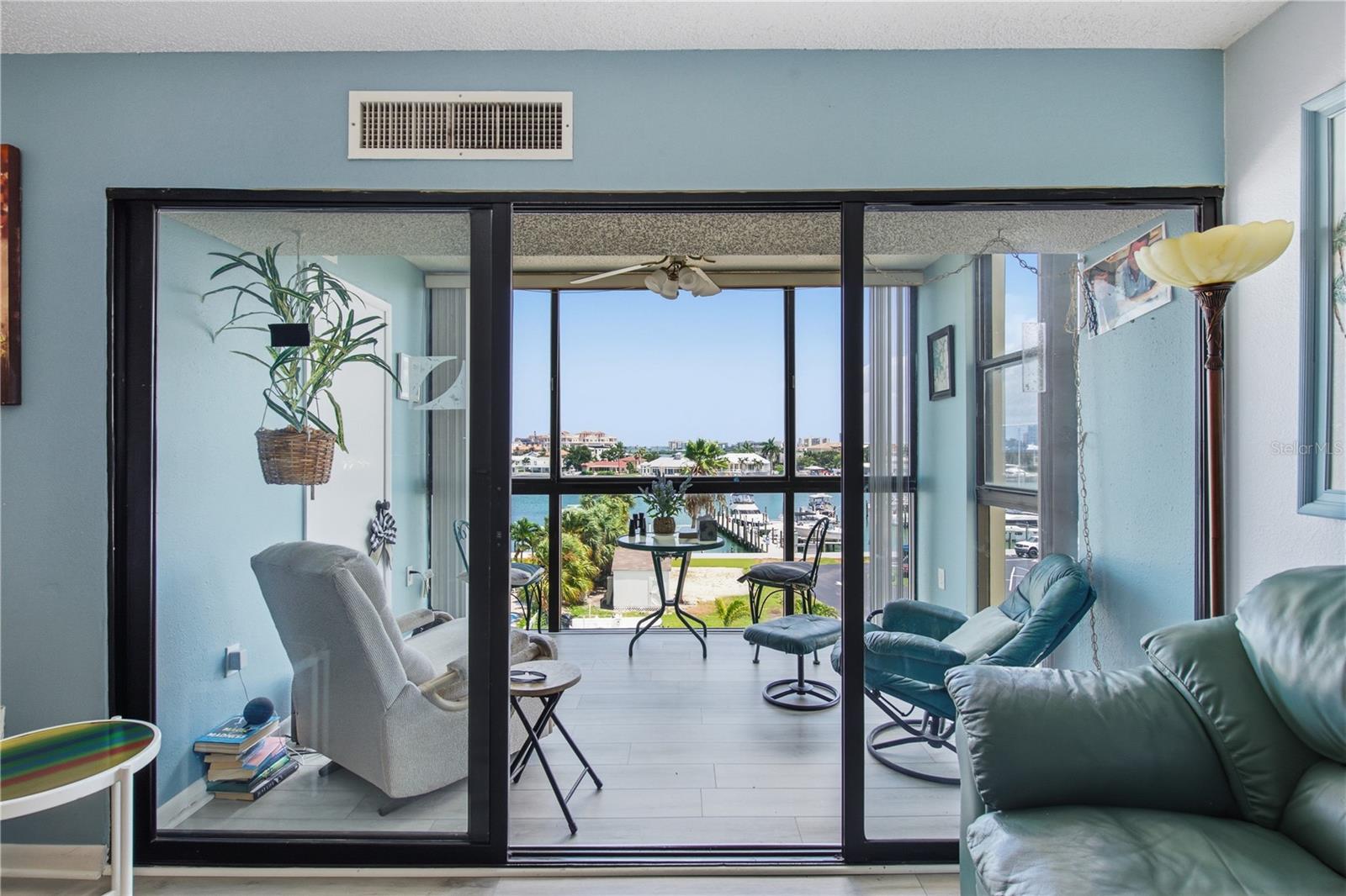 800 S GULFVIEW BLVD #403 — photo 11