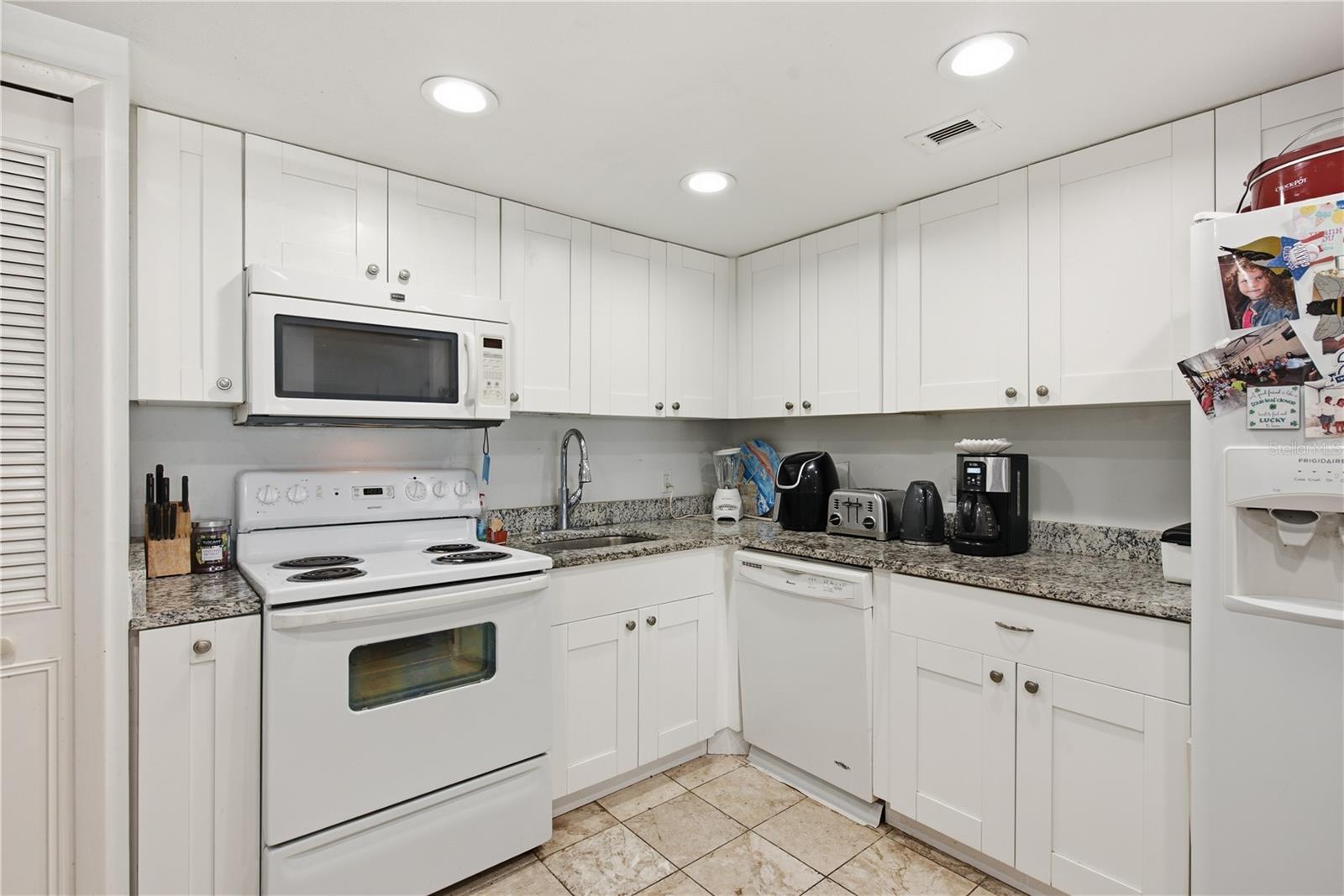 800 S GULFVIEW BLVD #403 — photo 21