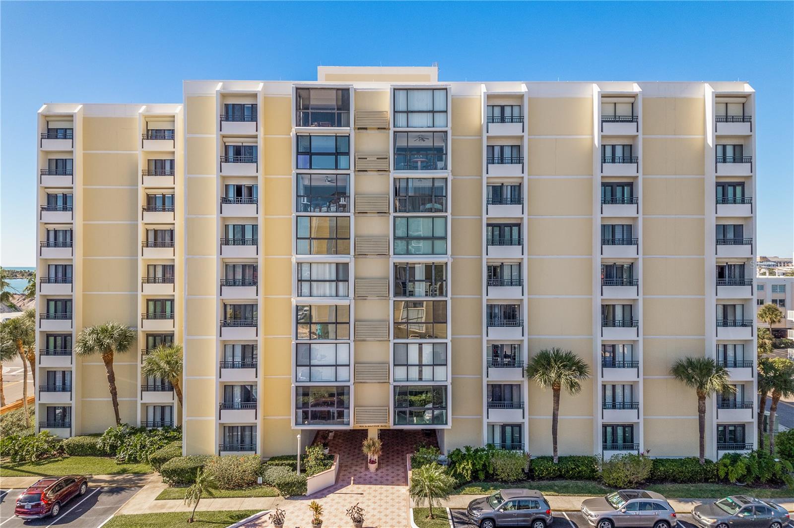 800 S GULFVIEW BLVD #403 — photo 2