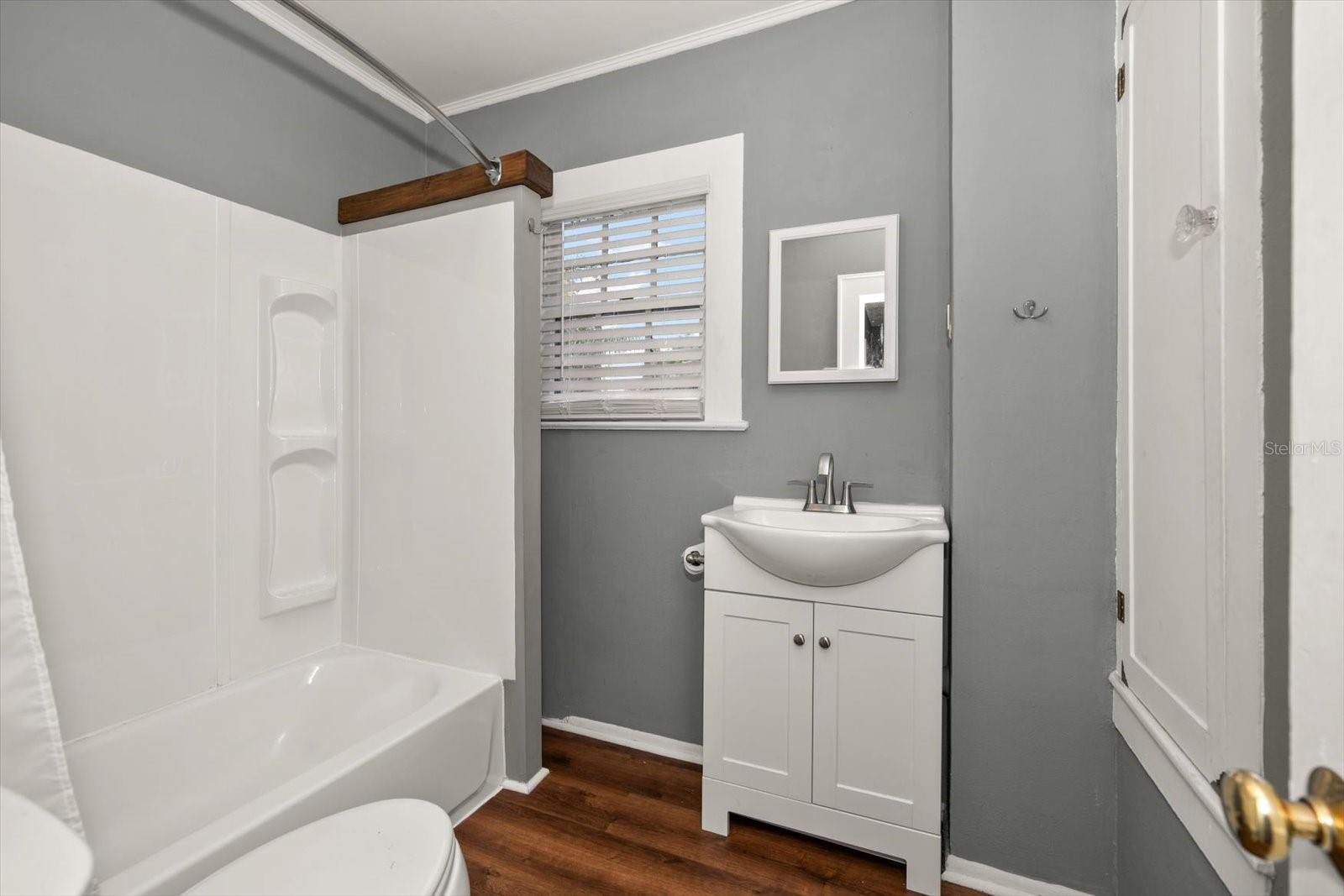 310 N LINCOLN AVE — photo 34