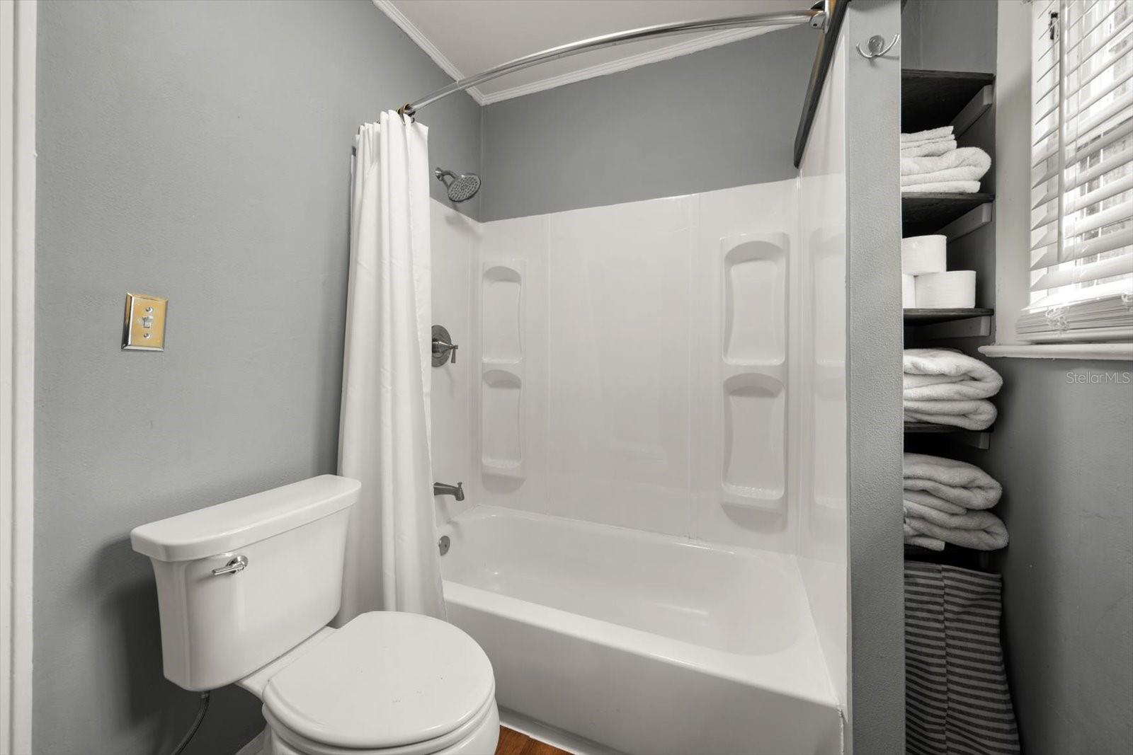 310 N LINCOLN AVE — photo 35
