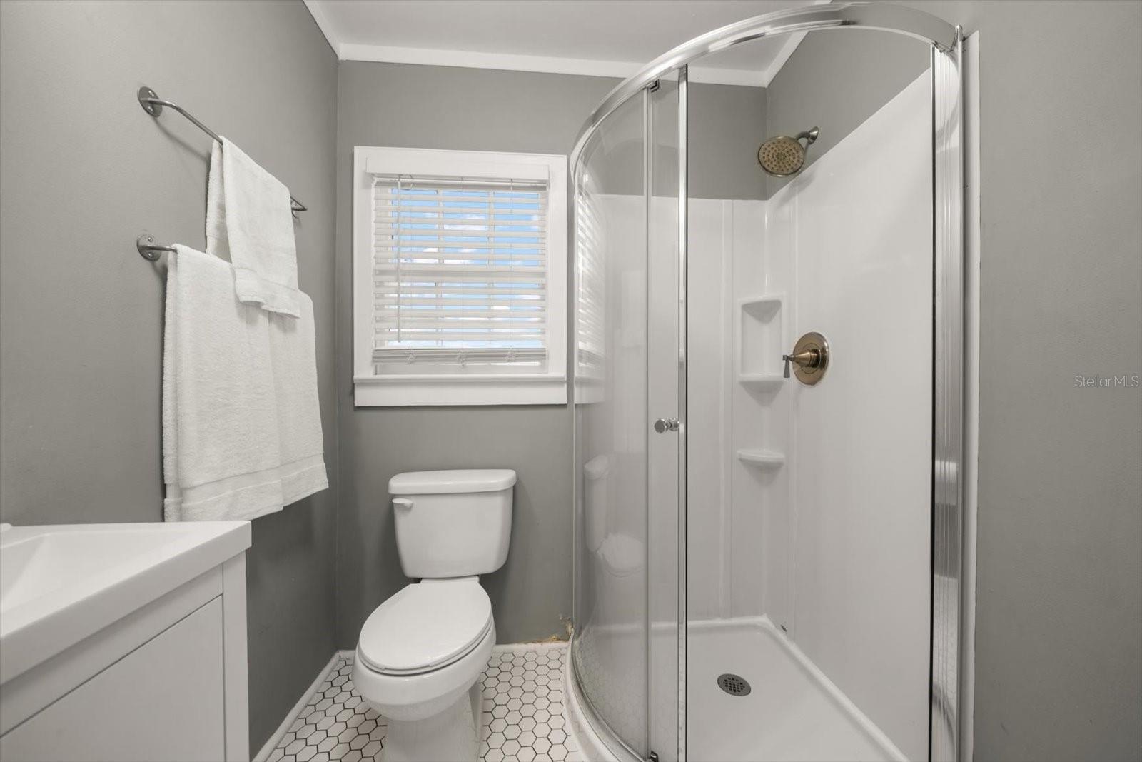 310 N LINCOLN AVE — photo 22