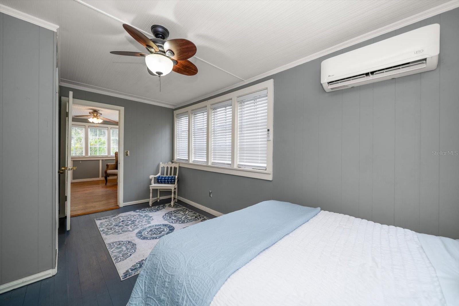 310 N LINCOLN AVE — photo 19