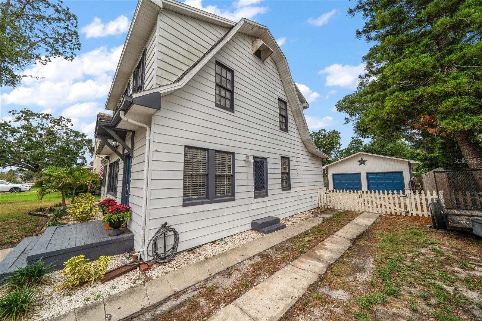 310 N LINCOLN AVE — photo 38