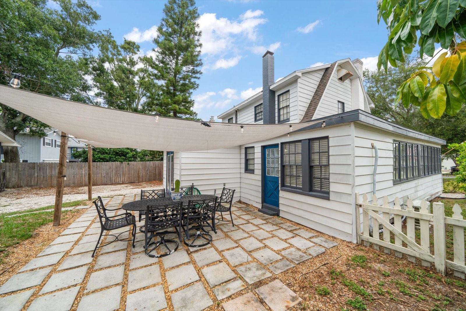 310 N LINCOLN AVE — photo 41