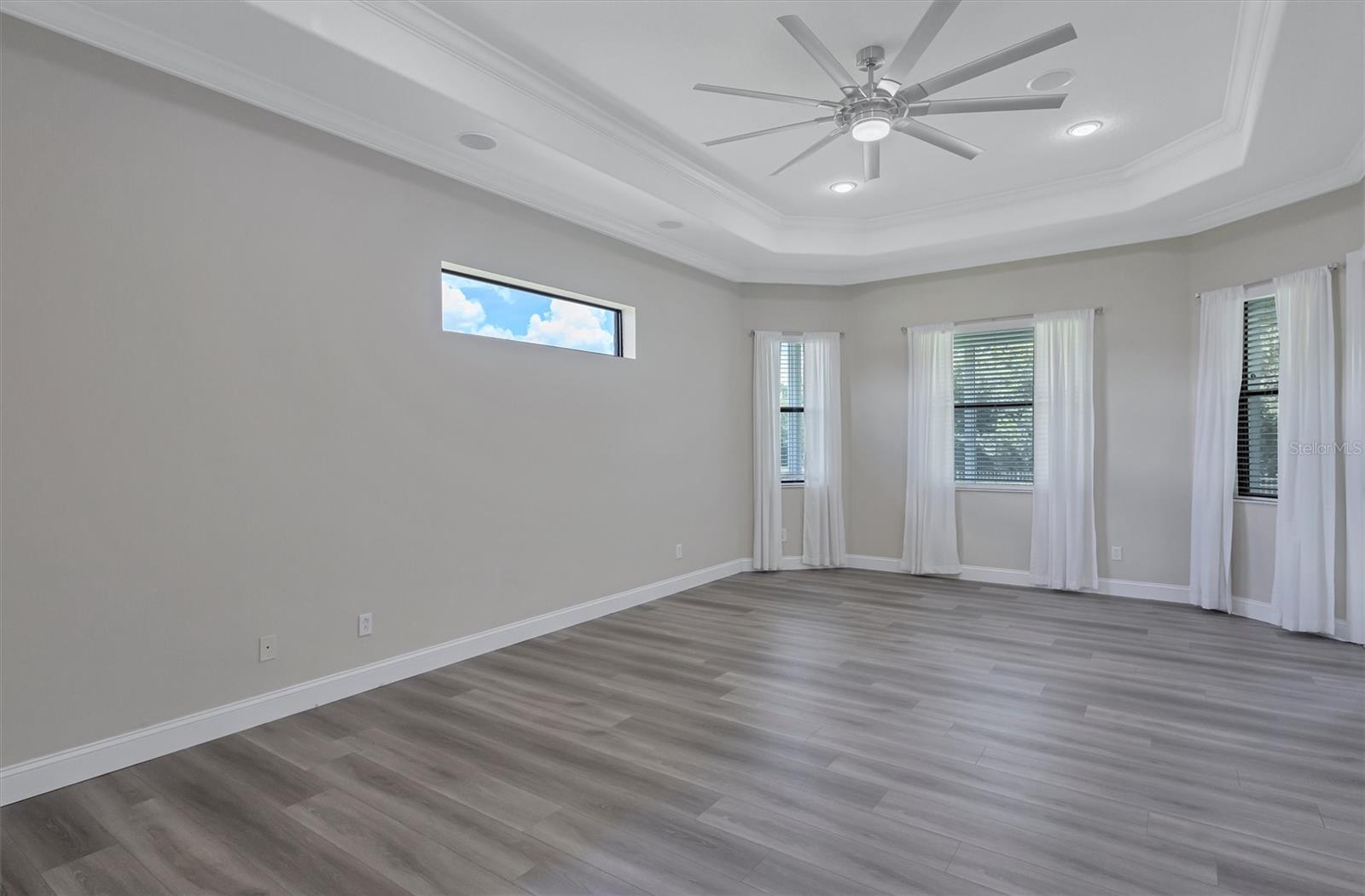 1911 148TH CT E — photo 42