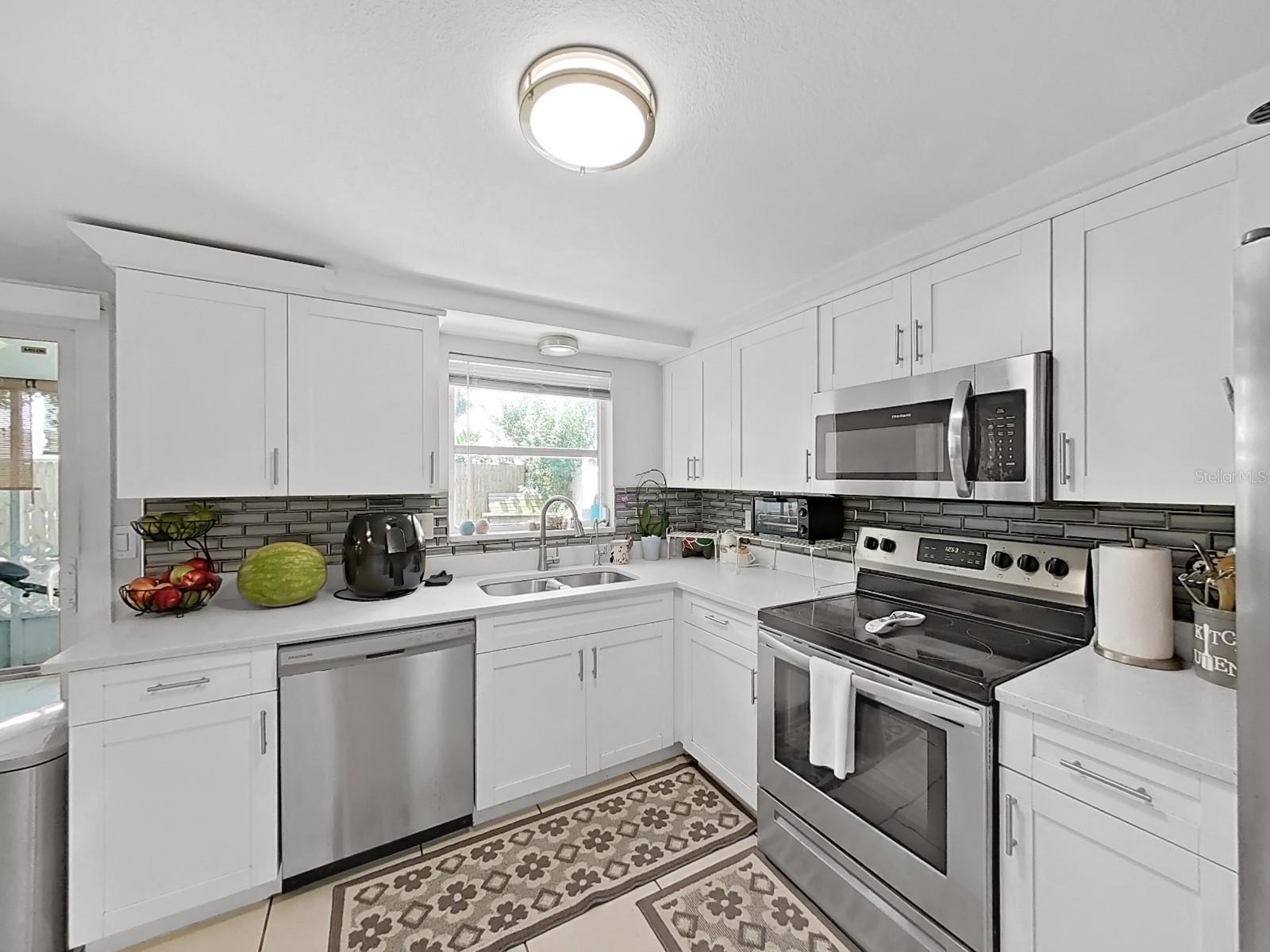 3424 TRUMAN DR — photo 16