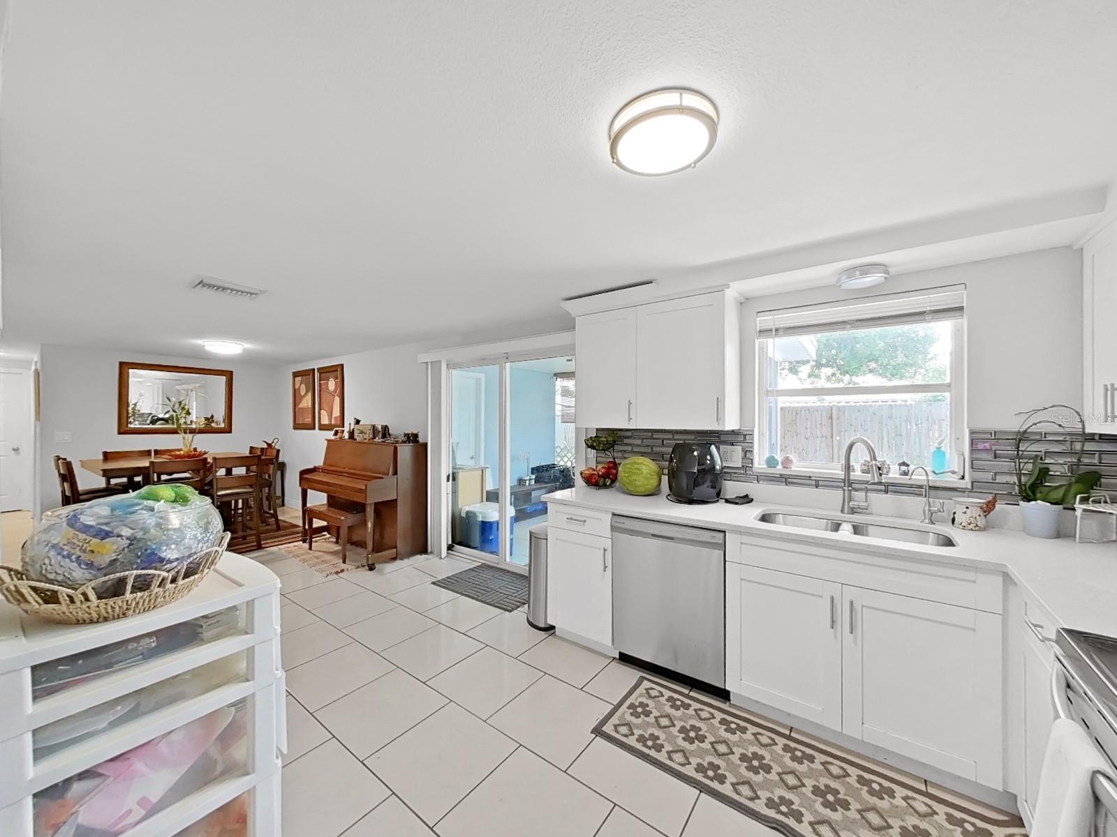 3424 TRUMAN DR — photo 14