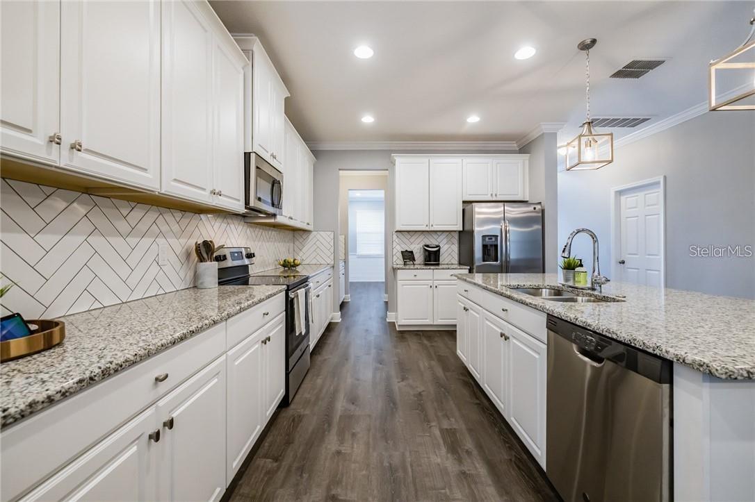 11301 ALACHUA CREEK LN — photo 10