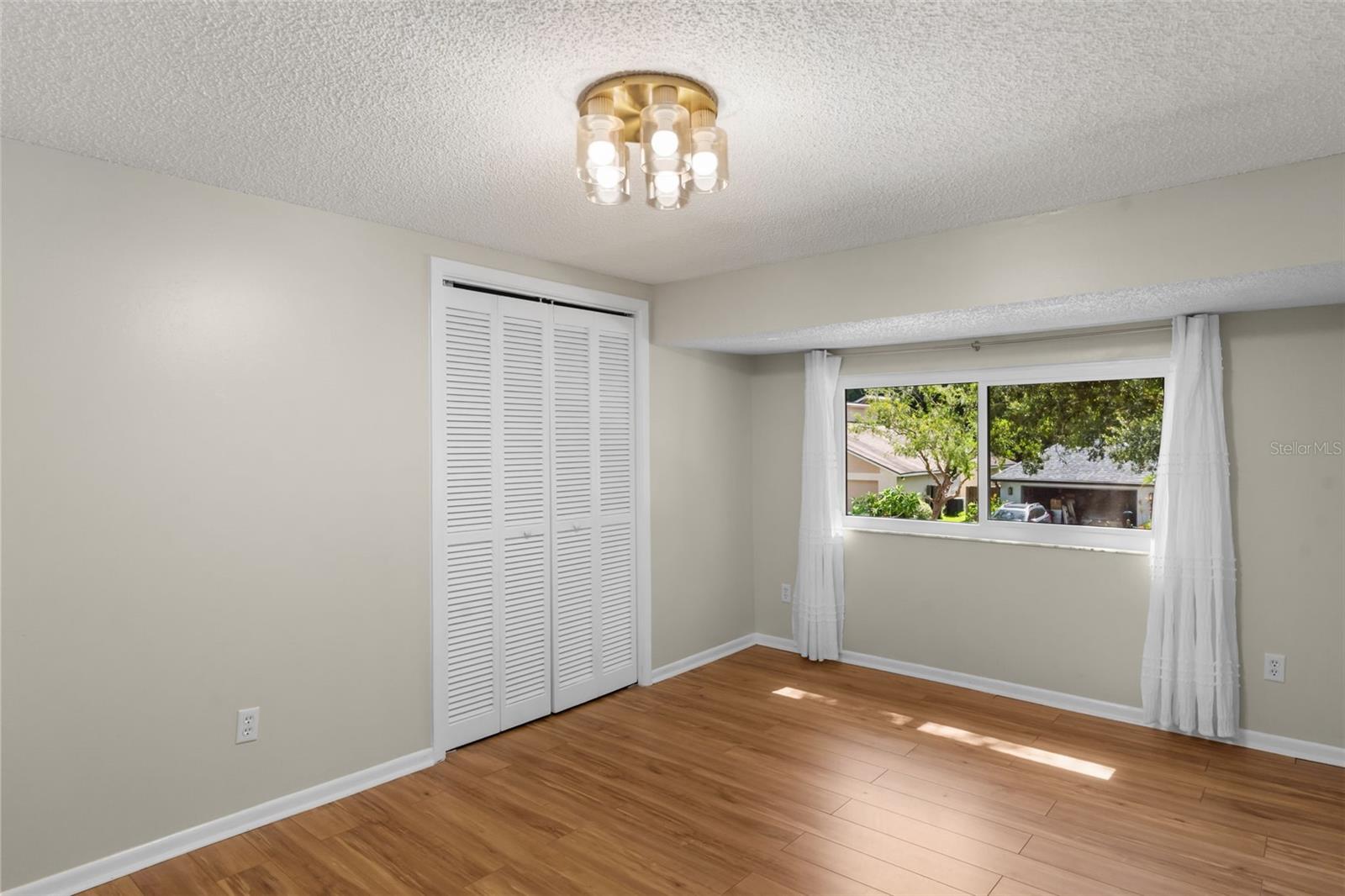 10904 AUTUMN OAK PL — photo 32