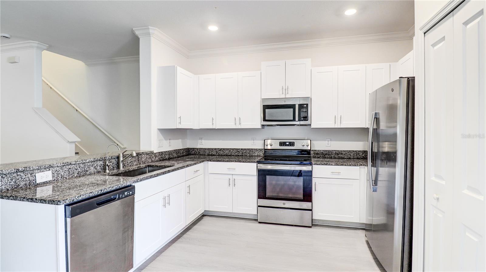 36427 GARDEN WALL WAY — photo 18