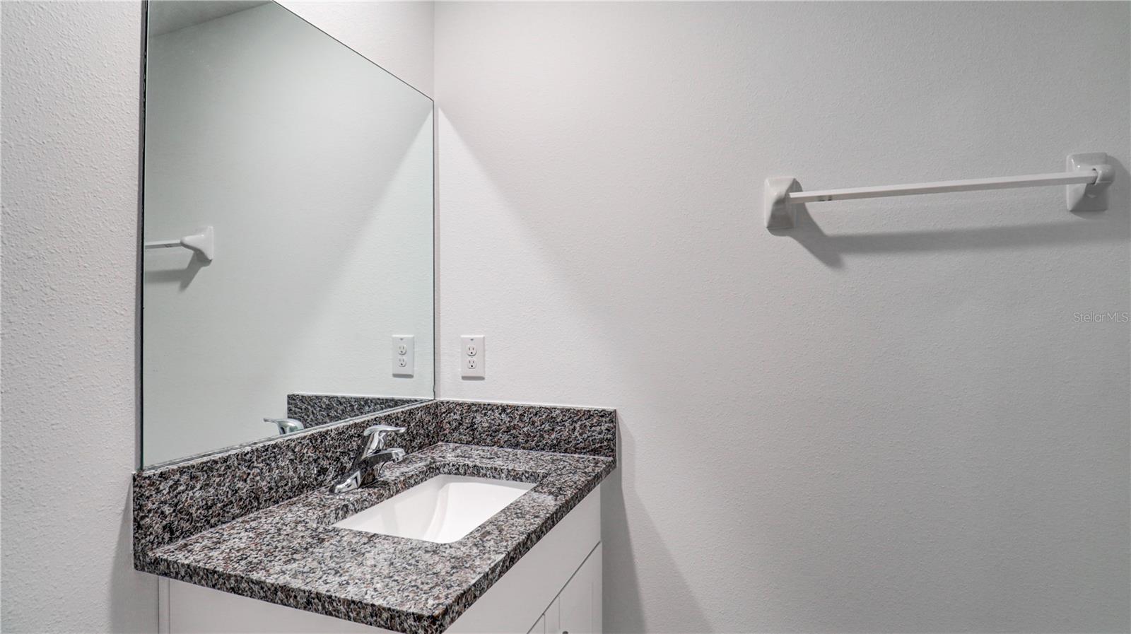 36427 GARDEN WALL WAY — photo 32