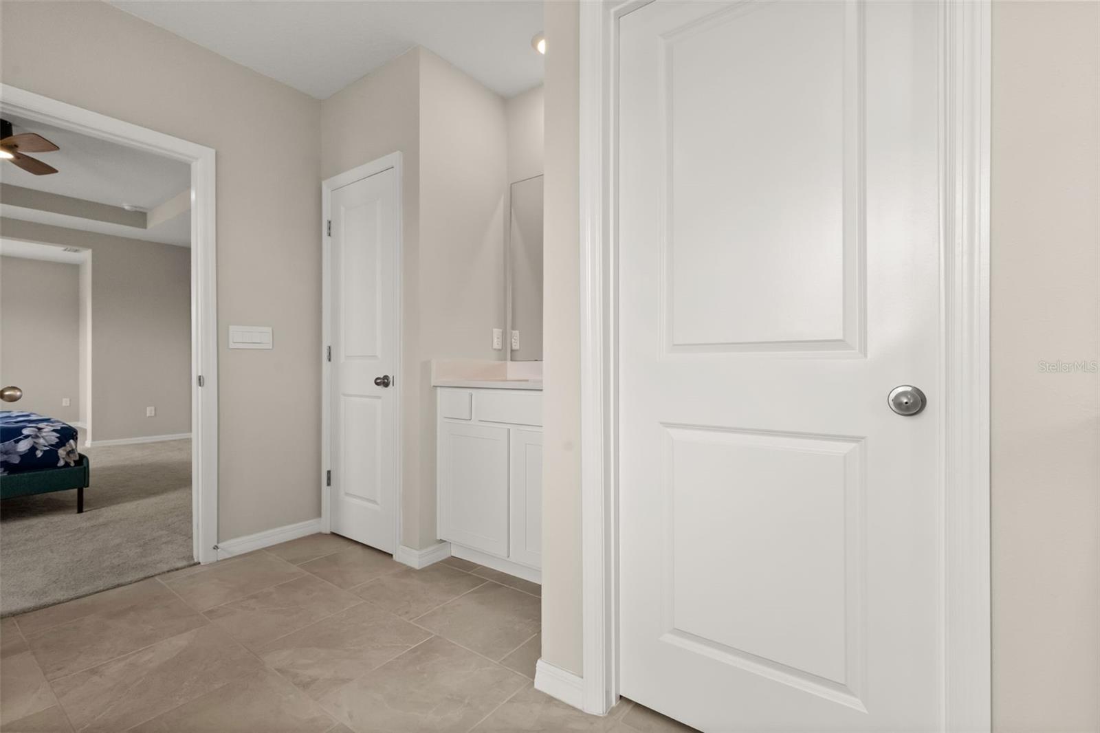 6764 BROAD RIVER AVE — photo 37