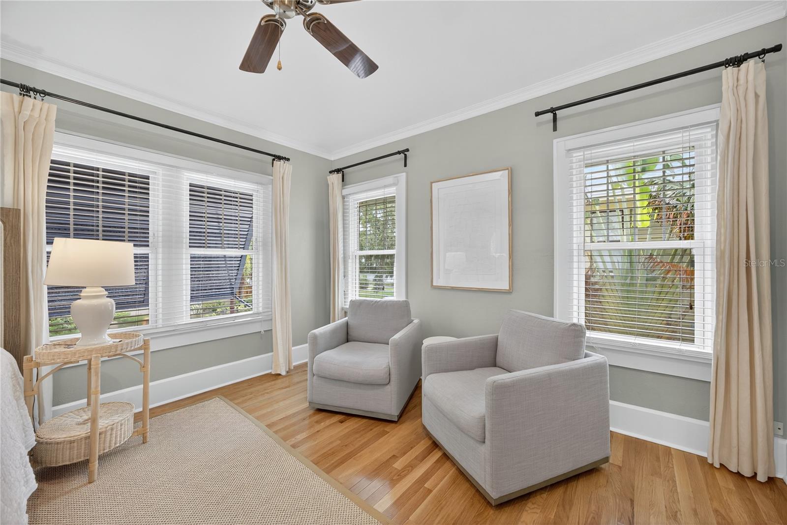 221 13TH AVE NE — photo 26