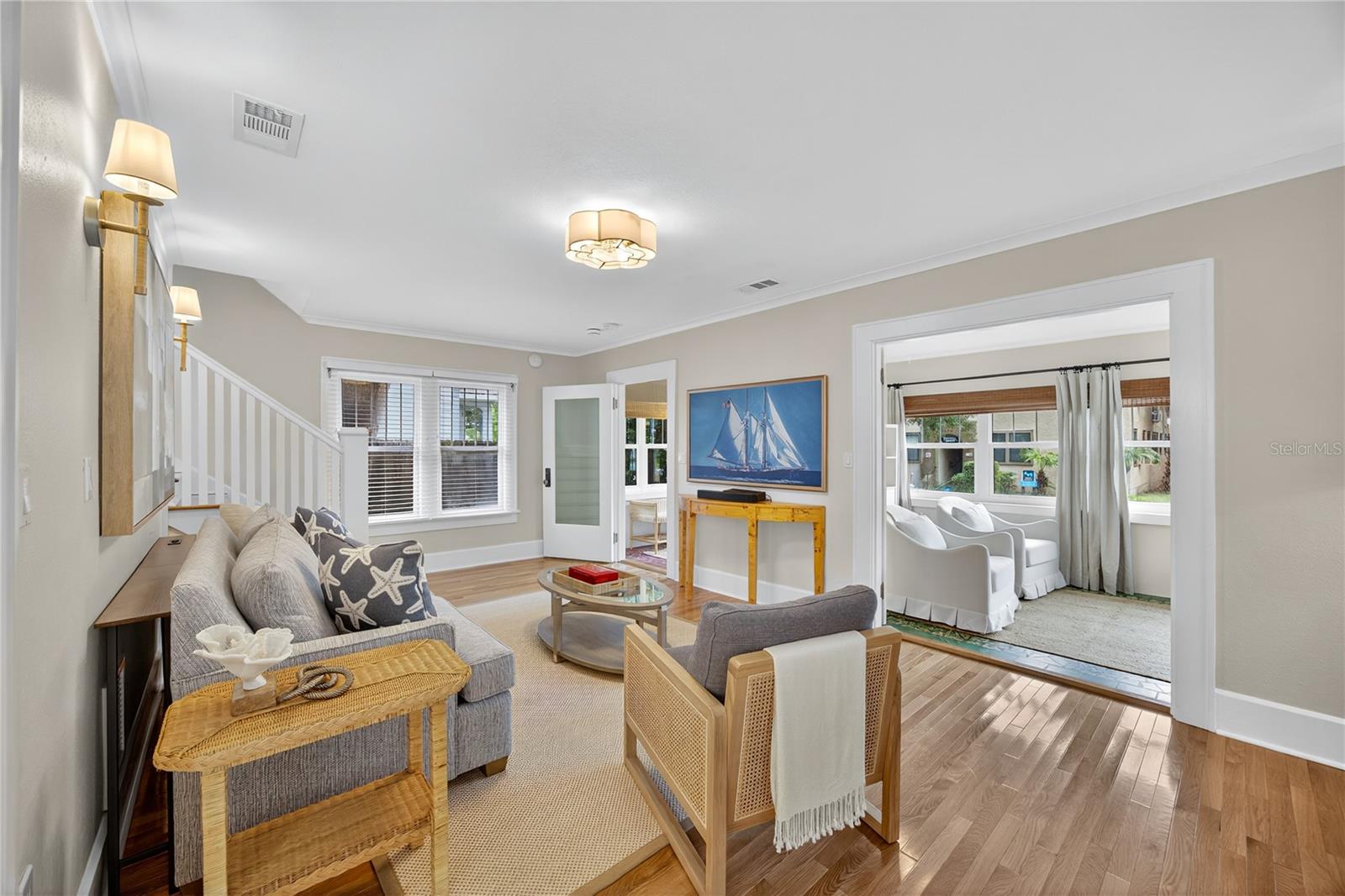221 13TH AVE NE — photo 11