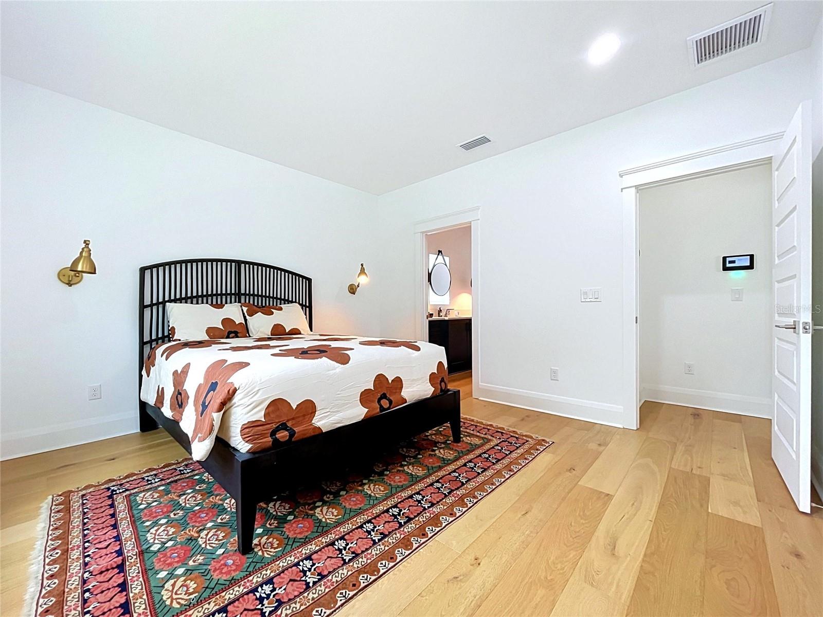 3016 N MASSACHUSETTS AVE — photo 36