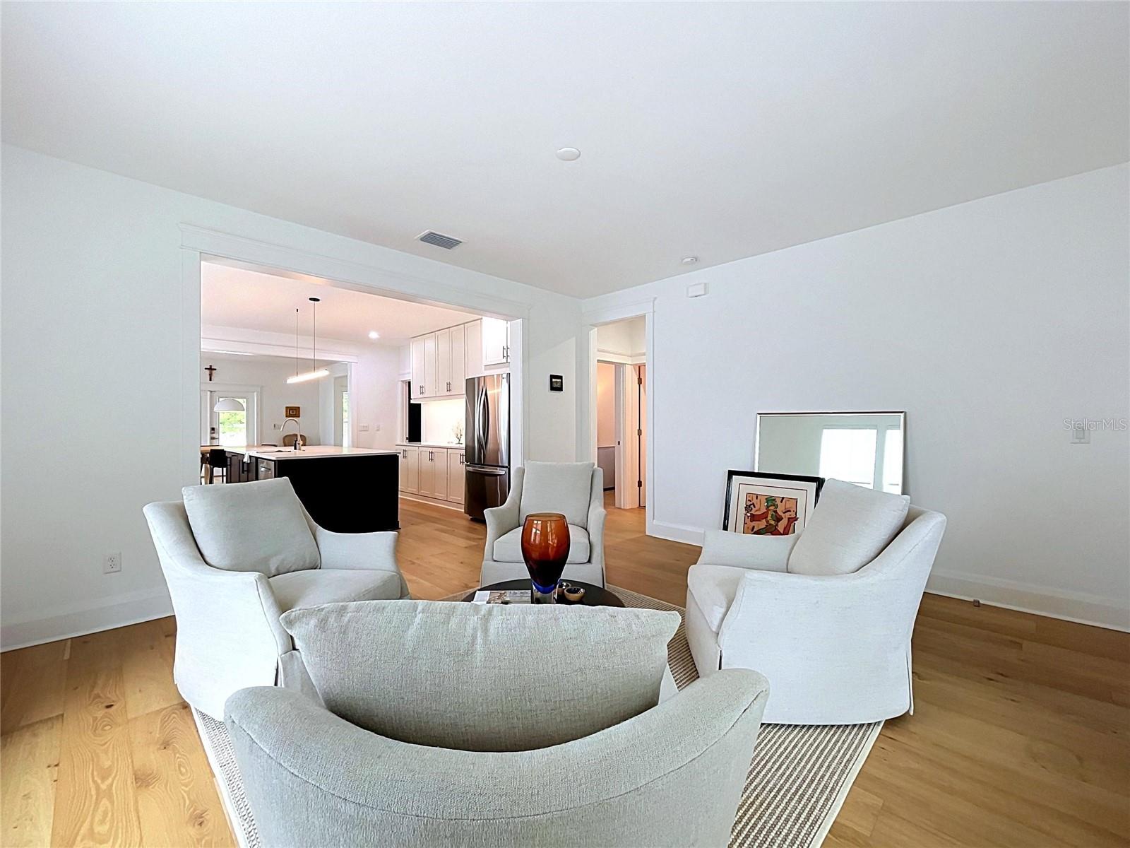 3016 N MASSACHUSETTS AVE — photo 15