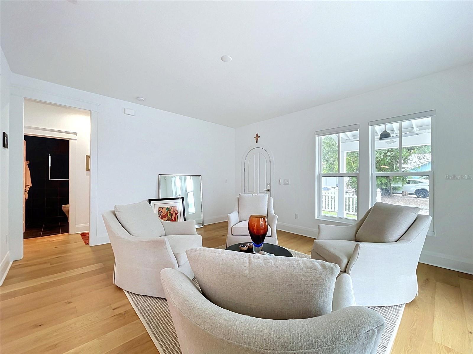 3016 N MASSACHUSETTS AVE — photo 16