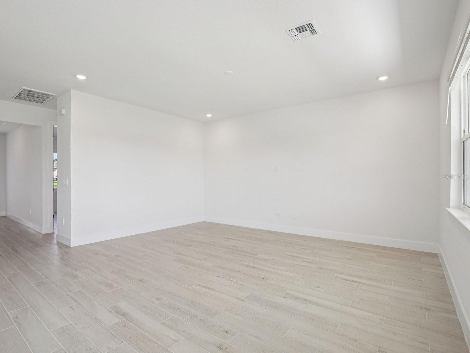 116 SHADY EDGE LOOP — photo 2